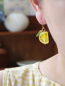 2 Pcs Original Summer Style Glass Orange Fruit Cool Clip Drop Earrings For Women Daily Wear - Orange - View 7