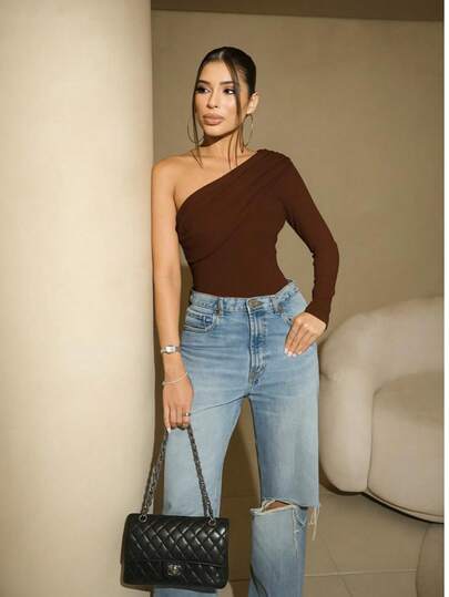 Blusa Feminina Assimétrica Um Ombro Só Canelada Elegante