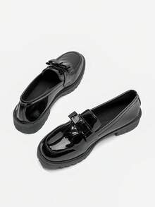 DareSee 春秋新款厚底坡跟尖头乐福鞋，加厚鞋底，英伦风低跟/粗跟/方跟，时尚百搭深V蝴蝶结女鞋，适合音乐节、Y2K音乐节、秋冬送礼等场合。 - 黑色 - 查看 4