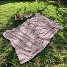 1PC Pink Bow Flannel Wool Blanket, Soft And Skin Friendly Shawl, Lightweight Perfect Gift, Perfect Home Decoration For Sofa, Sofa, Travel, Bedroom, Suitable For Family And Friends, Machine Washable, 100% Polyester Fiber, Digital Printing, Modern Style, Suitable For All Seasons - Multicolor - View 3