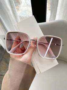 1 件女士方形大框个性化时尚眼镜，适合驾驶、旅行、休闲、派对和日常使用