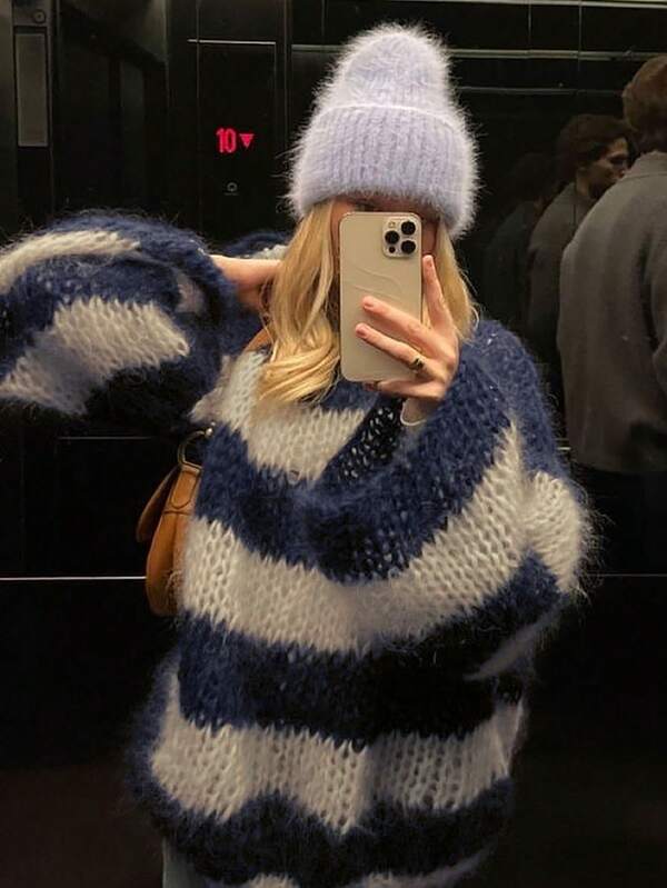 Round Neck Contrast Striped Loose Casual Fashionable Versatile Knit Pullover Top