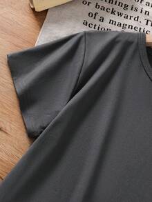 年轻女孩休闲口号心形印花短袖T恤，夏季 - 深灰色 - 查看 4