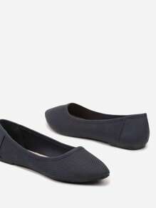 Ballerine piatte, casual e versatili, con soletta interna in pelle
