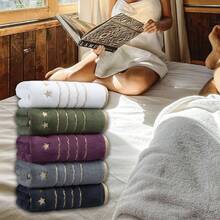 Set de 5 toallas de baño con borde dorado, toallas absorbentes y de secado rápido para uso en exteriores de 74*34cm, con diseño de bordado de 5 estrellas simple, adecuadas para vacaciones, campamento al aire libre, playa, fitness, natación, viajes, spa, apropiadas para Halloween, Navidad, Acción de Gracias, toallas de ducha para salón de belleza, hotel, deportes, artículos esenciales para el hogar