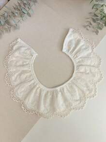 1pc Baby Girls' Soft & Absorbent Thick Gauze Bib With Adjustable Snap Closure, Elegant Princess Style, Suitable For Everyday Wear And Holidays