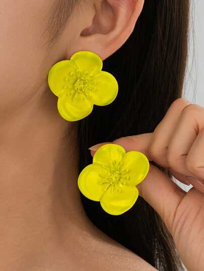 1 Pair Women's Fashionable Leaf Textured Symmetrical Stud Earrings, Jewelry Gift For Vacation