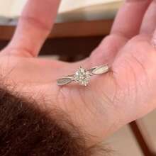 1pc Women's Gold Small Diamond Starry Ring, Vintage Minimalist Luxury Stackable Band, High-End Design