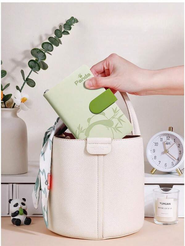 Neues süßes Panda Knopf Notizbuch, tragbares Mini-Notizbuch mit 200 Seiten für monatlichen/wöchentlichen Kalender, inklusive Kugelschreiber, Schulmaterial, Rückkehr zur Schule