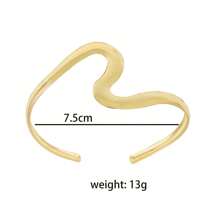 1 Stück Metall Wellen S-förmige Manschette Armband, minimalistisches verdrehtes Armband Design für Alltag/Straßenmode