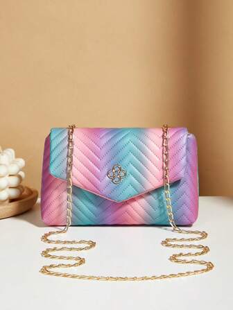 迷你时尚彩虹印花斜挎包，配有链条肩带，轻巧便捷的女士单肩包