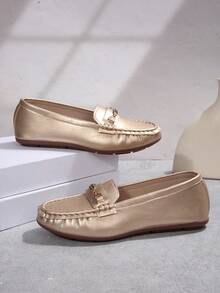 Giày lười nữ mũi tròn, cỡ lớn, đánh bóng gương, màu trơn, linh hoạt và thoải mái, phù hợp mọi mùa, thiết kế tối giản, chất liệu polyurethane, lớp lót vải, đế ngoài TPR, không đính kim sa, nên giặt tay hoặc giặt khô chuyên nghiệp. - Vàng - Xem 6