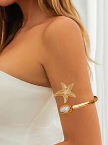 1 pieza Brazalete abierto de estilo asimétrico con estrella de mar de perlas falsas en estilo de moda playero, joya de regalo premium para mujeres