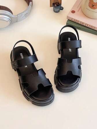 Stijlvolle sandalen voor kinderen - Uitgesneden ontwerp, comfortabele sluiting met dubbele bandjes, dikke zool voor speelse dagen, perfect voor kleine modeliefhebbers