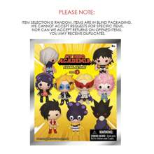 Crunchyroll 1 pièce Sac mystère en vrac avec porte-clés personnages 3D de la série d'anime sous licence officielle. Surprise aléatoire avec Momo Yaovorozu, Hitoshi Shinso ou d'autres personnages. Idéal comme cadeau d'anniversaire ou accessoire de voiture, sac, école pour maman et amis.