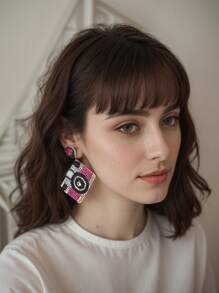 1 par de pendientes de accesorio de joyería con estilo colgante, hechos a mano con cristales brillantes y cuentas de semilla de cámara, apropiados para uso diario
