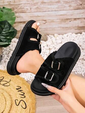 1 双女士厚底凉鞋，方头，带扣闭合和流苏装饰，休闲舒适，适合日常穿着、连衣裙、裤子、派对和度假