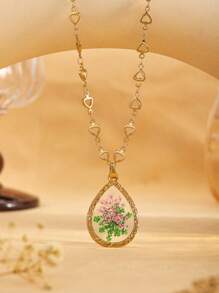 1pc Stainless Steel Elegant Lovely Golden Flower Pendant Necklace, Each Flower Varies, Heart Shaped Flower Pendant Necklace, Suitable For Women Daily Wear Or Gift