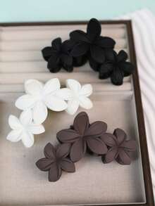 Set de 3 pinzas para el cabello con forma de flor, de 4.3 pulgadas, de resina acrílica mate, nuevos accesorios para el cabello minimalistas y elegantes para mujeres: pinzas, mordazas, agarradores y recogedor de cabello