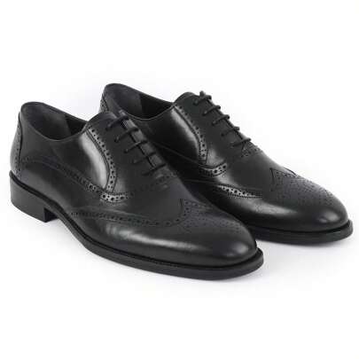 Condotti Wingtip Oxford Dress Shoes