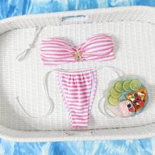 Set de 2 bikinis con estampado floral de moda y tela sexy para mujer