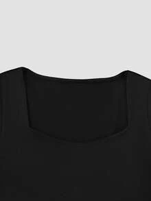 Gaun Mini Pas Badan Elegan dengan Kerah Persegi dan Hiasan Ruffle, Lengan Panjang, Koleksi Terbaru untuk Musim Gugur, Gaun Musim Gugur untuk Wanita - Hitam - View 6