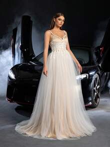 Elegant Fairy Bride Luxury Sheer Tulle Wedding Dress, Spaghetti Straps Heart-Shaped Neckline, Criss-Cross Open Back Lace-Up, Fitted Bodice With Delicate Lace Embroidery, Ideal For Bridal Party, Classic Church Wedding, Red Carpet Event, And Dream Wedding Photoshoot - White - View 6