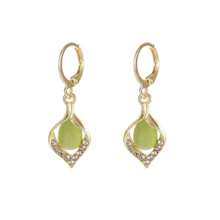 1 pièce Boucles d'oreilles pour femmes à la mode, luxueuses, raffinées et belles, convenant à un port quotidien, pour les fêtes et les voyages