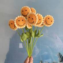 5PCS Handmade Crochet Sunflower, Eternal Artificial Woven Sunflower Flowers, Knitted Simutation SunFlowers, Preserved Flower, Best Gift For Birthdays, Weddings, Graduations, Father's Day & ,Teacher's Day. Suitable For Home Decor In Restaurant, Living Room, Bedroom,Holiday Gift & Party Decoration.