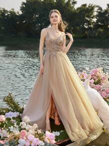 Faeriesty Elegante vestido de noche de silueta A-line de tul con elaborados apliques bordados - Ligero y fluido de alta costura para invitados de boda, cenas de gala y bailes