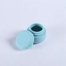 1/2pcs Travel Mini Pill Box, Portable Sealed Silicone Medicine/Cosmetic/Skincare Storage Container