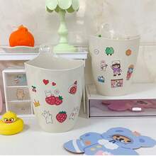 صندوق تخزين صغير معلق، سلة قمامة صغيرة مثبتة على الحائط، منظم متعدد الوظائف للمكتب وحامل أقلام للطالب في غرفة السكن