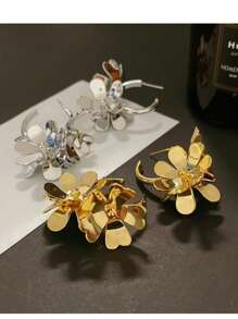 1 Pair Stainless Steel Exaggerated Gold Flower C-Shaped Hoop Earrings, Vintage Chic High-End Fashion Earrings For Women