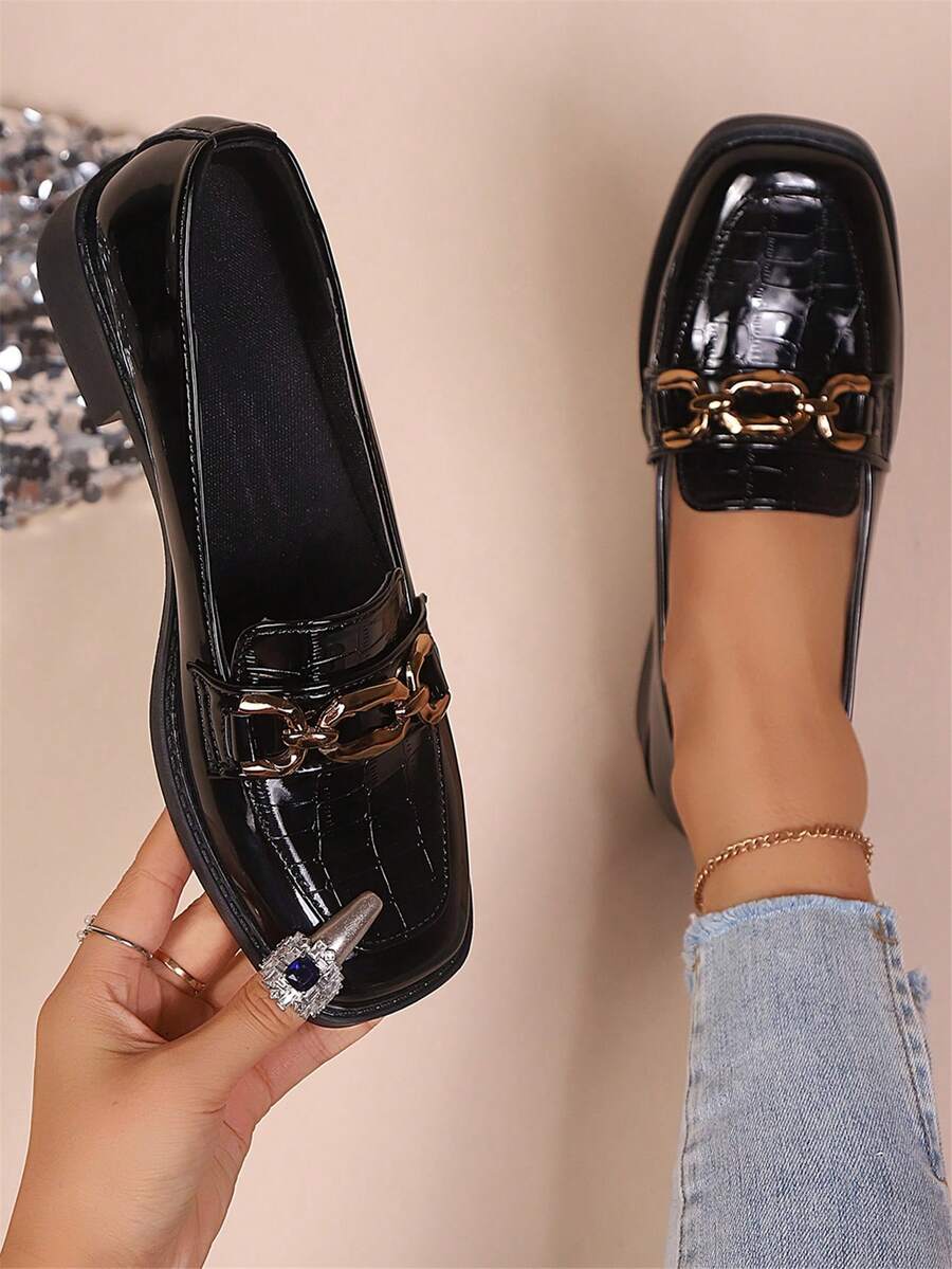 女士时尚金属扣方头休闲鞋、低跟一脚蹬平底鞋、镜面材质、乐福鞋、厚底牛津鞋、工作鞋、玛丽珍鞋、透明高跟鞋、女士高跟鞋、穆勒鞋、办公鞋、黑色中跟鞋、工作鞋、学院风复古平底鞋、极简主义平底鞋、女士正装鞋、春秋平底鞋、女士一脚蹬鞋、黑色鞋、黑色高跟鞋、女鞋、粗跟鞋、坡跟鞋、石纹平底鞋、优雅平底鞋