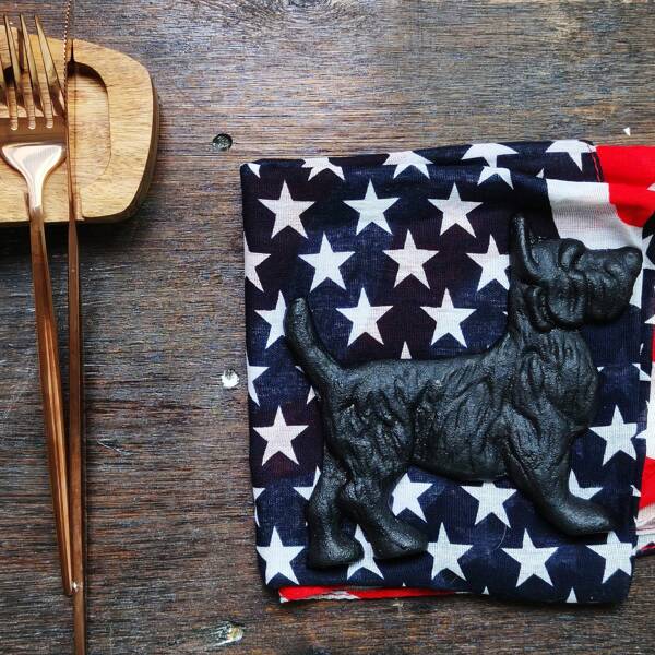 1pc Retro Cast Iron Desk Napkin Clip, Vintage Style Bulldog Desk Napkin Fixation Clip, Interesting Commercial Or Home Use Bill, Note, Napkin Desk Press Iron Plate