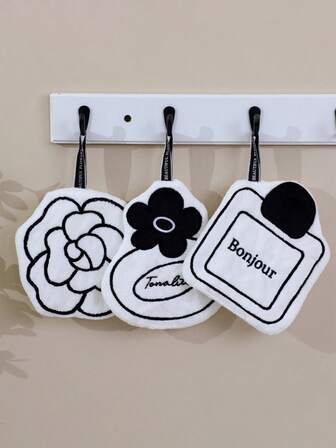 3 pièces Set de serviettes de toilette avec motif floral de camélia français - super absorbantes, épaisses et en tissu doux mélangé de polyester, non pelucheux, convient pour la décoration de la cuisine et de la salle de bain, peut être utilisé comme serviettes de bain, chiffons d'essuyage portables, serviettes réutilisables, parfait pour la salle de bain, la cuisine et la buanderie, également idéal pour les serviettes de cuisine pour la rentrée scolaire.