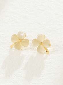 1 paire de boucles d'oreilles élégantes en forme d'œil de chat avec pierre trèfle pour femmes, bijoux mode pour soirées et usage quotidien