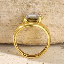 Anillo minimalista y versátil con incrustación de circonita cúbica en diseño geométrico, un accesorio de moda como regalo para mujeres, adecuado para fiestas y reuniones