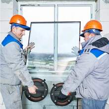 1个8英寸真空手动泵，带单爪吸盘，坚固耐用，承重高达200公斤。大直径橡胶吸盘吸力强劲，实用耐用。吸盘底板耐寒耐热，并配有防尘过滤棉。按压式操作，深密封边缘，密封性强，不漏气。广泛适用于移动玻璃、瓷砖、石材等物品。