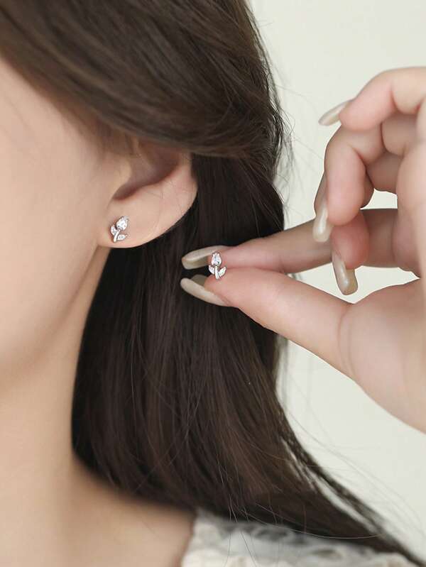 S925 Sterling Silver Cubic Zirconia Tulip Design Delicate Stud Earrings, Unique Luxury Floral Earrings, Suitable For Women Daily Wear, Great Gift For Mother, Girlfriend, Valentine's, Easter