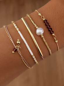Juego de 5 pulseras elegantes ajustables con cuentas falsas de perla en capas, cuentas de cristal artificial, estilo bohemio, regalo para mujeres, uso diario, playa, vacaciones