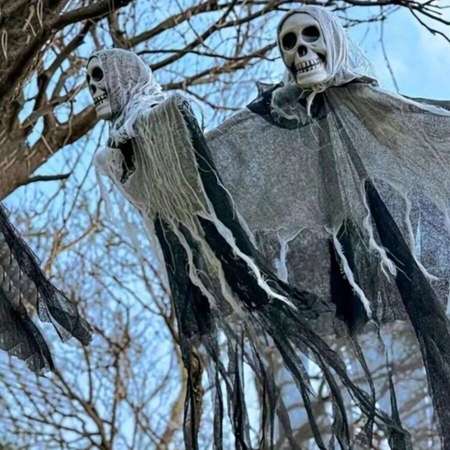 1pc Halloween Skeleton Head Gauze Prop, Horror HangingGhost Party Decor Pendant, Suitable For Outdoor HangingIndoor Decor, Horror Theme Party Decoration, BackgroundDecor,Placement, Yard Decoration
