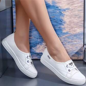 2025 New Women White Slip-On Sneakers, Colorful Metal Buckle + Tongue Letter Logo, Lightweight Breathable Flat Casual Shoes, Simple Street Style For Spring/Summer, Lace-Free Design