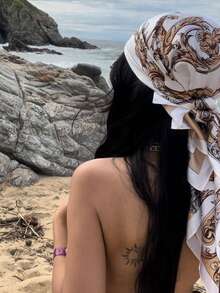 1pc New Bohemian Style Vintage Palace Flower Print Women's Bandana, Fashion Casual Multifunctional Scarf/Shawl For Sun Protection, Suitable For Daily Wear, Spring/Summer - White - View 5