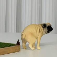 1 set de figurines de décoration mini PVC de carlin avec des éléments ludiques, carlin mini réaliste avec verdure, idéal pour la décoration de la chambre, de la maison, du bureau ou en tant qu'accessoire de voiture, accessoire pour animaux de compagnie, design animal de compagnie ludique, cadeau d'Halloween, de Noël.