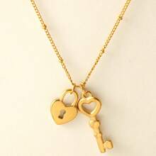 1pc Stainless Steel Gold Color Heart-Shaped Pendant Necklace, Fashionable Luxury Design, Suitable For Any Occasion
