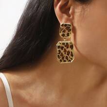 Mydear 1 Pair Retro Geometric Leopard Print Resin Pendant Earrings Suitable For Women's Everyday Wear