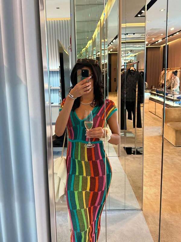 Summer New Deep V-Neck Short Sleeved Color Spliced Sweater Dress For Women, Slim Fit, Shining And Sexy, Showing Off Figure, Backless Thin Knit Long Dress, Suitable For Parties, Family Gatherings, And Outdoor Shopping