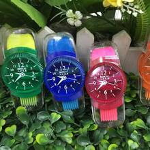 Sacapuntas con forma de reloj, 3 en 1, con borrador y cepillo de limpieza, multifuncional para útiles escolares (color aleatorio)