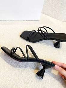 Sandalias de tacón alto con tiras finas y punta abierta sencillas para mujer - Negro - Ver 4
